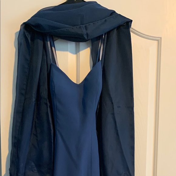 Long dress - Picture 1 of 3